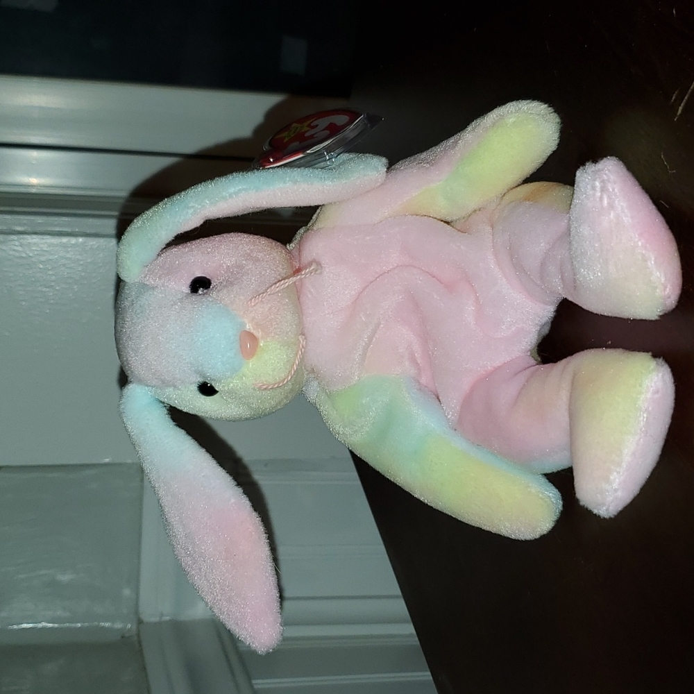 1999 Hippie Retired Beanie Baby with Tag